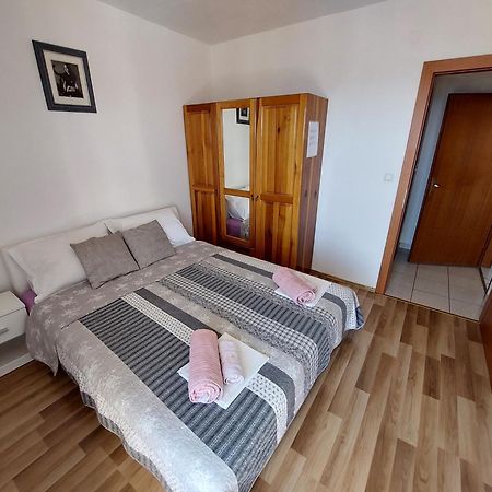 Apartments Matic Nikola Baška Voda Δωμάτιο φωτογραφία